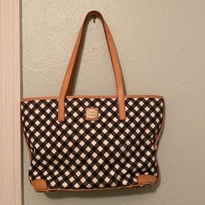 Dooney & Bourke shoulder bag